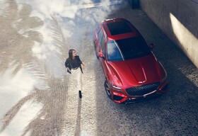 Genesis – G70 – Michael Schnabel