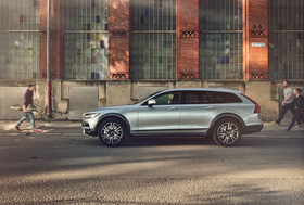 Chrstian Schmidt - VOLVO - Portfolio